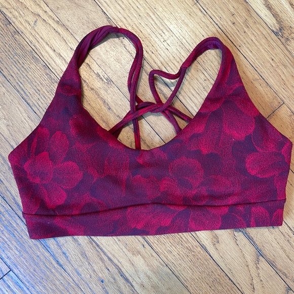 Athleta Solace Sports Bra in Textured Chakra Floral Red - Picture 3 of 5